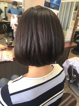 サクラ(SAKURA) 首元スッキリボブスタイル