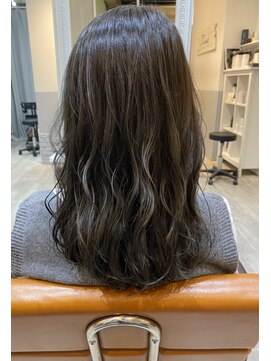 ジーナ 新宿(Zina) グレージュ【Zina新宿 木暮 莉茉奈】