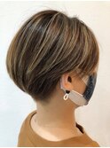 大人可愛い20代30代40代小顔ウルフレイヤーボブ丸みショートボブ