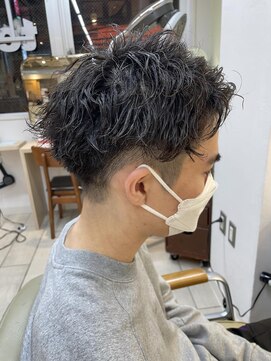 テトラ バイ ネオリーブ 横浜西口店(tetra by neolive) 横浜★ツーブロショートのツイストスパイラル