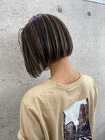 イキ 表参道(iki omotesando)&nbsp;モード/無造作ウェーブ/大人ガーリー[表参道駅]