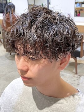 ルーシー(Lucy.) 波巻きパーマ/ハイライト/スパイラルパーマ