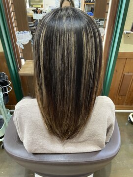 エルパライソ 鯖江店(Elparaiso) 鯖江/髪質改善/オッジオット/白髪染め/縮毛矯正/ヘッドスパ