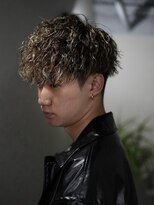 スラッシュ(SLASH)&nbsp;メンズパーマ/ハイライト/ブリーチ/ツイストスパイラル/姫路