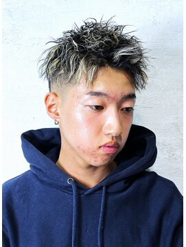 クオンヒール(QUON HEAL) 刈り上げフェザーパーマツイストスパイラルパーマｕ