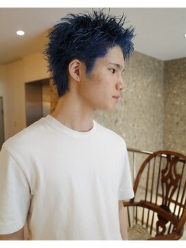 ピア ヤクイン(Pia Yakuin) スパイキーショート