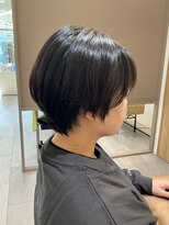 クク(coucou)&nbsp;暗髪ショートボブスタイル