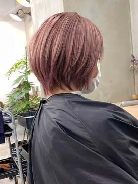 ギークス(GEEKS) 【GEEKS渋谷】ピンクベージュ/大人ショート/冬カラー/ハイトーン