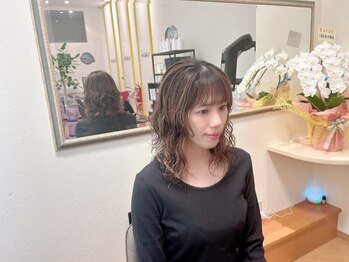アビリティ(ABiLiTY)の写真/約半年持続する”ABiLiTY HAIR”のオリジナルパーマ☆ダメージレスで、ツヤ感のある柔らかい質感が叶う♪