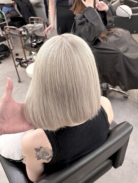 シェイロ(Cielro) ホワイトベージュ【Kentaro】