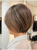 横浜西口白髪ぼかしハンサムショートヘアッシュブラウンカラー