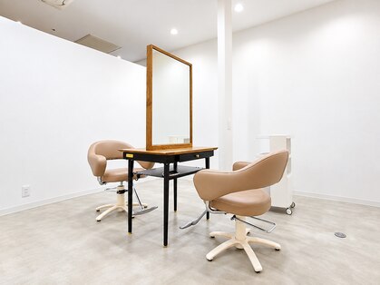 アンドザビューティー イオンタウン防府(AND THE BEAUTY)の写真