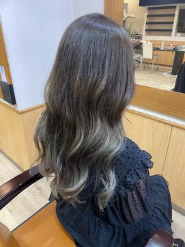 ジータヘアデザイン 大森店(GHITA hair design) 重た目ロング