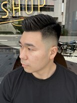 フォーコーナーズ(Four Corners)&nbsp;スキンフェード／七三分け／サイドパート/ハードパート