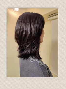 アットジャムトゥルービューティ(J@m true beauty) ミディアム×ゆるハネローレイヤー