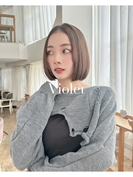 バイオレット 表参道店(Violet) ぱっつん切りっぱなしワンレンショートボブ前髪なし大人ベージュ