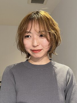 ナループロアツム(Nalu pu loa Tsum) マレット風ショート/ショートウルフ/ボブレイヤー/くせ毛風