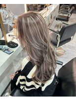 ブレンド 渋谷(BLend)&nbsp;ハイライトブルージュマチルダボブインナーグレージュ前髪