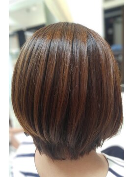 ヘアースタジオ ジェイワン(hair studio J ONE) 20代30代40代50代60代癖毛ショートボブにお勧めエアーストレート