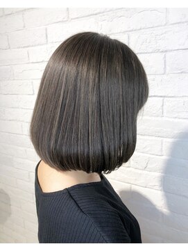 スリープ(Three-p.) シンプルボブ×透明感美髪カラー