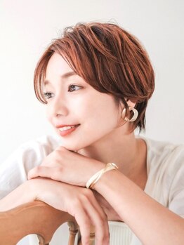 バブー バイ ビューティービースト アカデミー 広島店(ba-boo)の写真/【カット¥2500/PARCOから徒歩2分】美しさを引き出すショート・ボブが得意♪骨格矯正カットで、小顔効果も◎