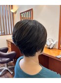 大人女性に人気！丸みシルエットの美フォルムショート