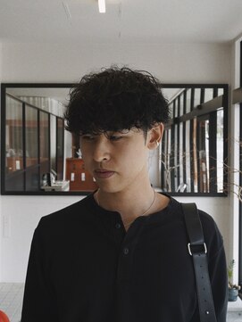 シャドウパーマ