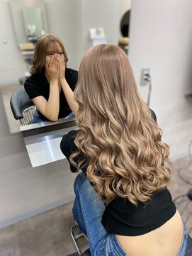 エミーバイモアムー(Emmie byMoremuu) 【埼玉YU-TA ギャルスタイル】