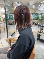 フェイヴィーズ(FavyS) コーラルピンクアンブレラ切りっぱなし肩ボブ