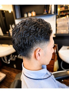 ブロートーキョーバーバーショップ 神田2nd(Bro Tokyo BARBERSHOP) ビジネスでも使える！ミドルフェード！