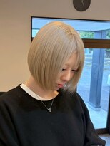 ノイ 水戸店(NEU)&nbsp;76. ナチュラルショート/ミルクティーベージュ/ブリーチ