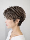 白髪ぼかしハイライトショート
