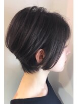 パティオン(PATIONN)&nbsp;全力でカット！！ふんわり＆くびれ美シルエット前下がりショート