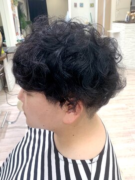 デザイナーズ ファクトリー(Designer's Factory) 女性の ツーブロック スパイラルパーマ