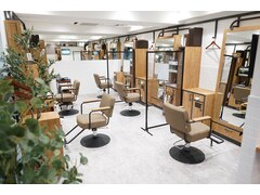 QB PREMIUM　阪急梅田茶屋町口店【キュービープレミアム】