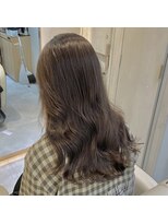 イミ(imi)&nbsp;グレージュカラー/韓国風レイヤー/小顔カット/韓国風パーマ