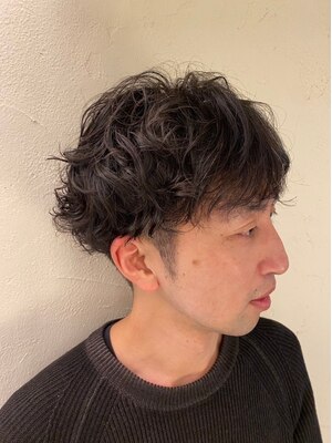 約3割は男性のお客様。男性にも人気◎経験豊富なスタイリストにお任せください。お得なメンズ割引き有り！