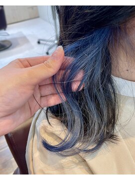 オーガスト ヘア ネイル(AUGUST hair nail) ブルーアッシュ/ブリーチ2回～/横浜/ハイトーン