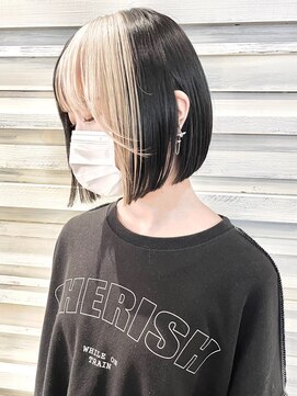 エール(a:le) ブラック&ホワイト×ルーツカラー