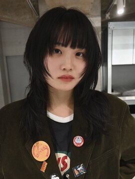 リム(LIM) ウルフカット