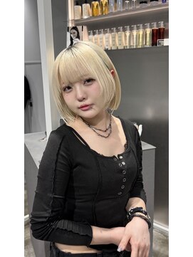 メゾン 原宿(MAISON) レイヤーカット×ホワイトブロンド