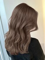 アマトウキョウスマートサロン(AMA TOKYO×Smart Salon)&nbsp;ヘーゼルベージュ　ブリーチなし　レイヤーカット　海外風