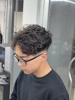 オーバル ジングウマエ(OVARL jingumae)&nbsp;スペインカールスパイラルパーマ縦落ちパーマ