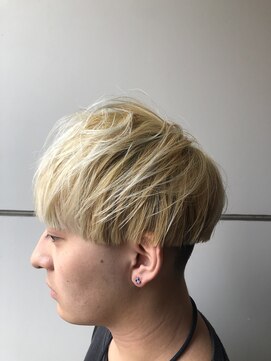 オンザ(ONTHE) ハイトーンストレートマッシュ