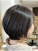 ショートボブ