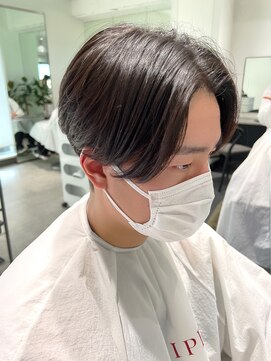 リップス 栄(LIPPS) ニュアンスカールシークレットパーマツーブロックイメチェン