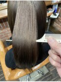 触りたくなるサラ艶♪ナチュラルヘアー