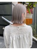 ホワイティアッシュ_ぶつ切りボブ_ミルクティアッシュ_3