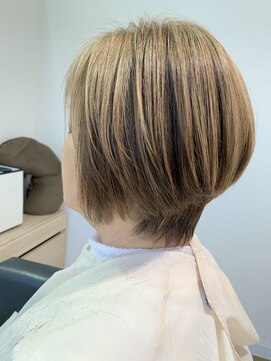 アンファングプラス(Anfang+) グラデーションボブ