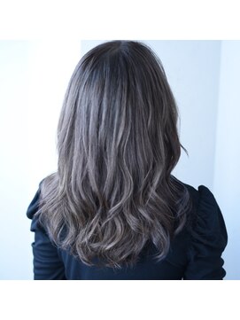 ニコリヘアワークス(nicori hair works) ロング×ハイトーン×バイオレットアッシュ3